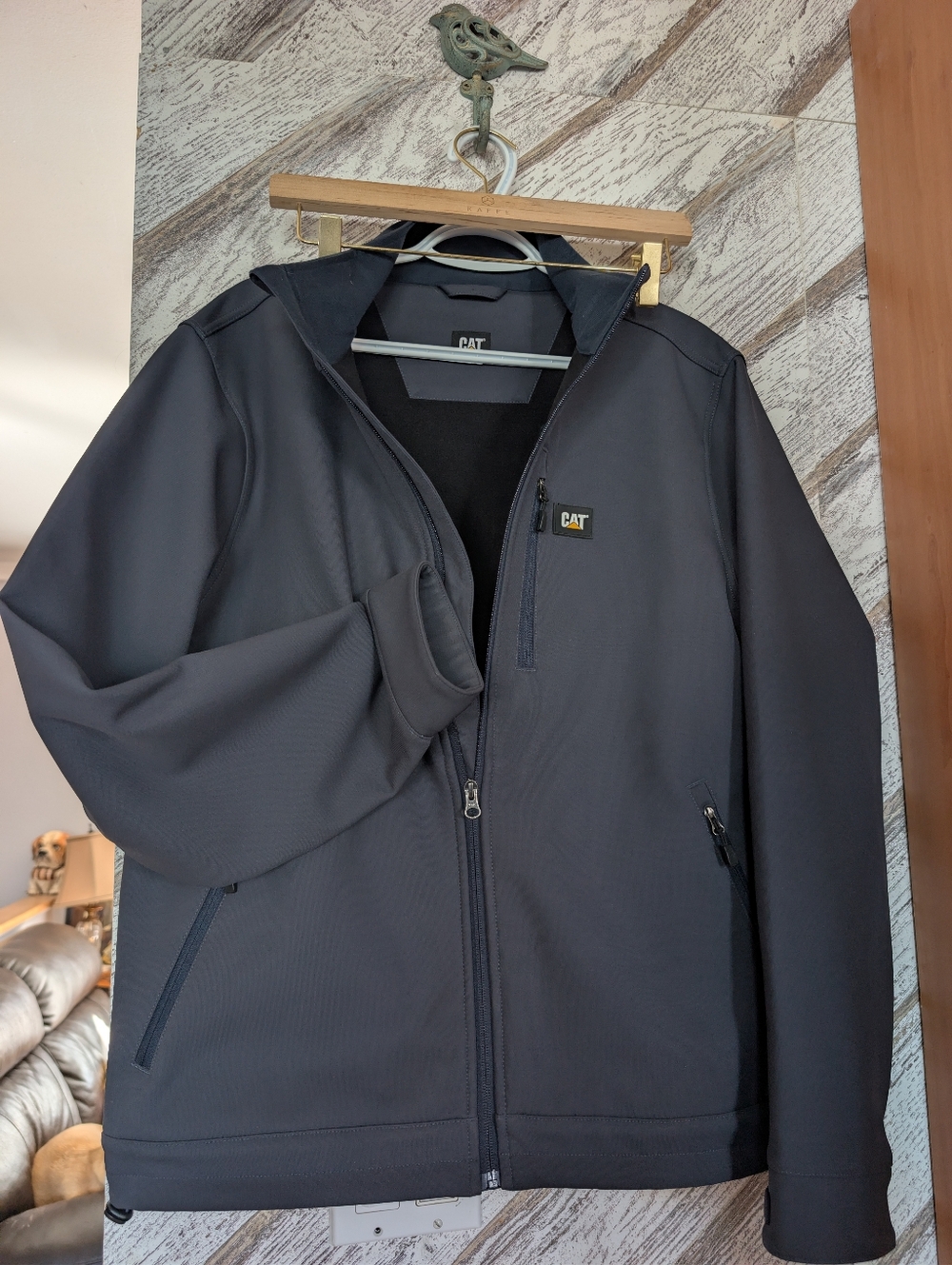 Men's Black Softshell Jacket - Picture 2 of 6